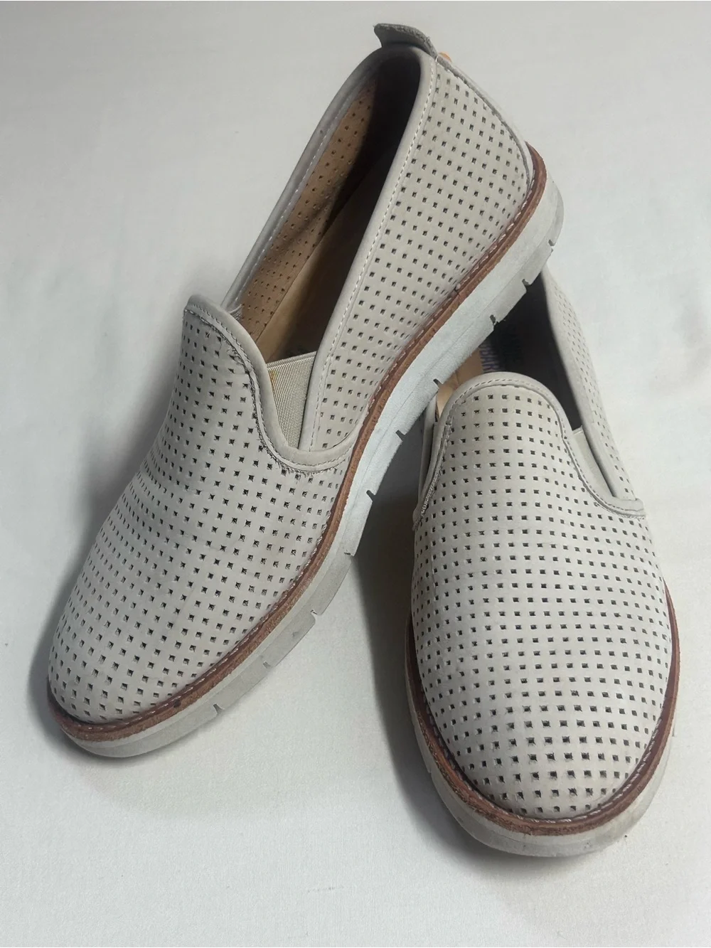 Samuel Hubbard SAM SPORT KICKS 8.5Beige Slip-on Shoes